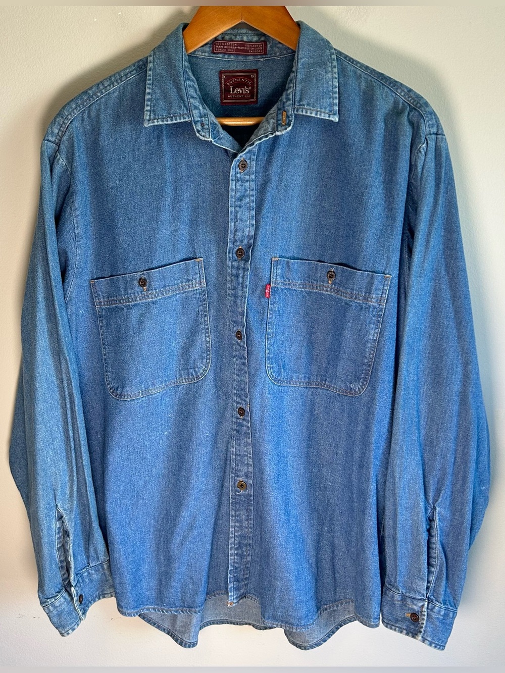 Vintage 90s Levis Denim Button Up Shirt Size L Blue Medium Wash Red Tab Korea